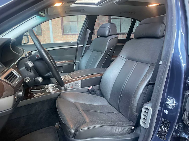 Bmw 745li lang executive e65 4.4 v8 333pk 2005 -youngtimer- - afbeelding 15 van  44