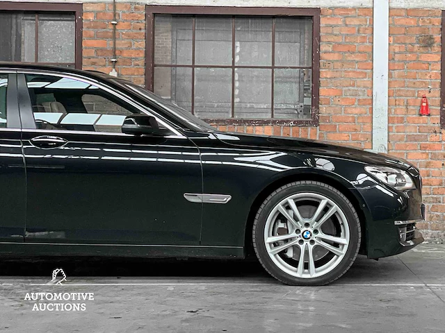 Bmw 750i xdrive high executive 449pk 2013 (origineel-nl) 7-serie, 32-zvg-3 - afbeelding 14 van  70