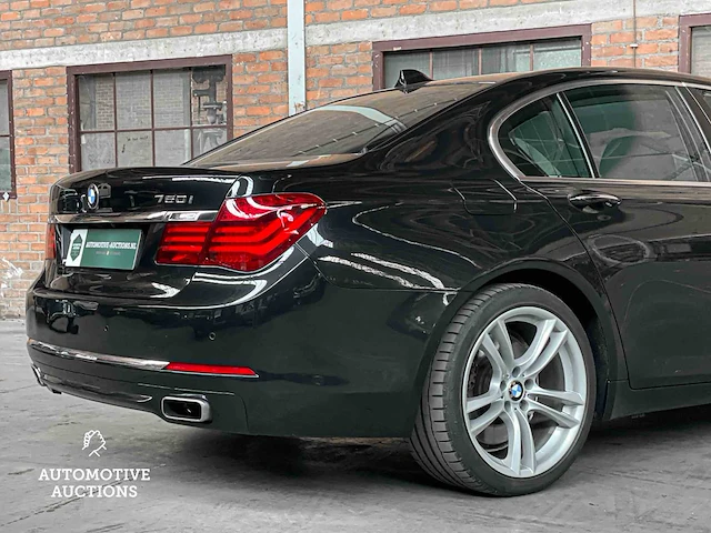 Bmw 750i xdrive high executive 449pk 2013 (origineel-nl) 7-serie, 32-zvg-3 - afbeelding 18 van  70
