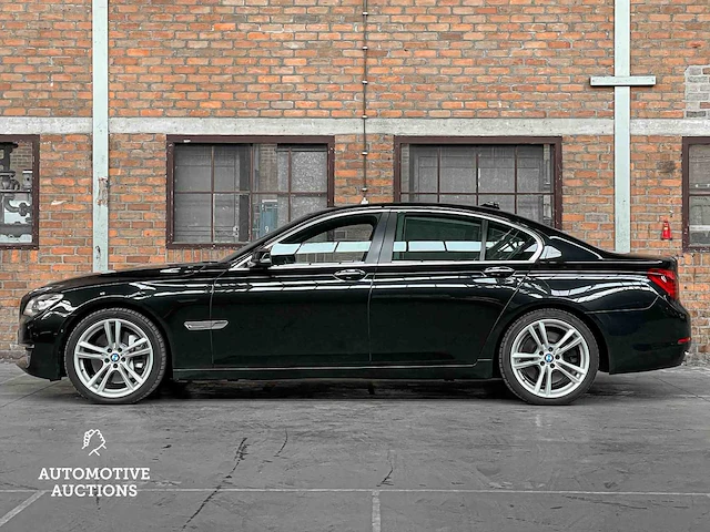 Bmw 750i xdrive high executive 449pk 2013 (origineel-nl) 7-serie, 32-zvg-3 - afbeelding 25 van  70