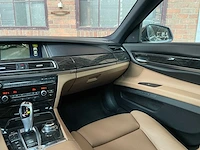 Bmw 750i xdrive high executive 449pk 2013 (origineel-nl) 7-serie, 32-zvg-3 - afbeelding 31 van  70