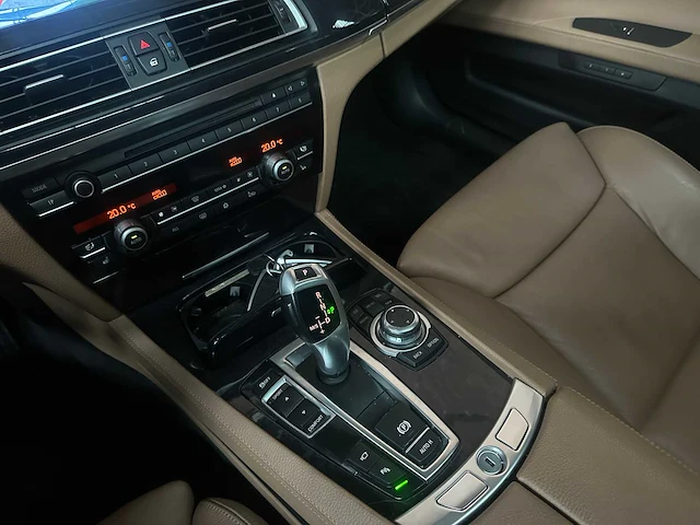 Bmw 750li 4.4 v8 408pk 2008 f02 7-serie - afbeelding 21 van  48