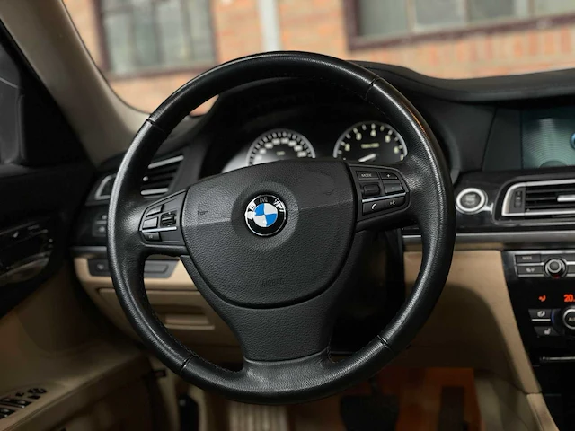 Bmw activehybrid7 f04 4.4 v8 465pk 2010 youngtimer - afbeelding 13 van  45