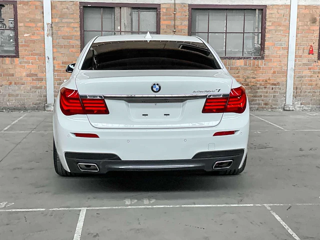 Bmw activehybrid7 m-sport 3.0 l6 354pk 2014 7-serie - afbeelding 3 van  48