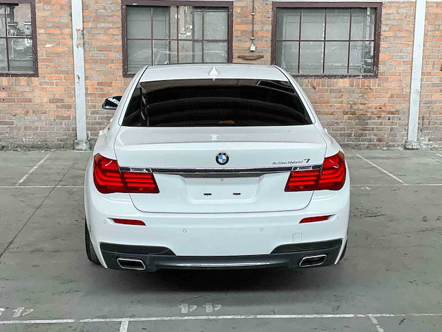 Bmw activehybrid7 m-sport 3.0 l6 354pk 2014 7-serie - afbeelding 4 van  48