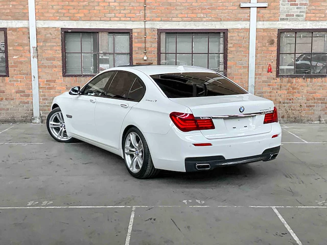 Bmw activehybrid7 m-sport 3.0 l6 354pk 2014 7-serie - afbeelding 6 van  48