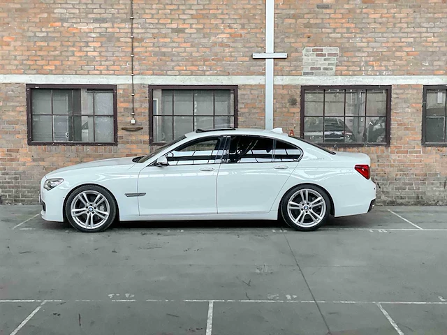 Bmw activehybrid7 m-sport 3.0 l6 354pk 2014 7-serie - afbeelding 8 van  48