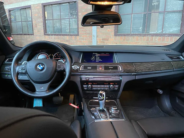 Bmw activehybrid7 m-sport 3.0 l6 354pk 2014 7-serie - afbeelding 10 van  48