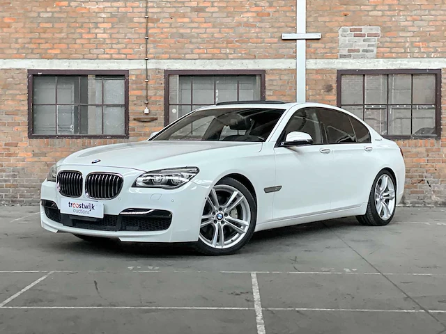Bmw activehybrid7 m-sport 3.0 l6 354pk 2014 7-serie - afbeelding 1 van  48