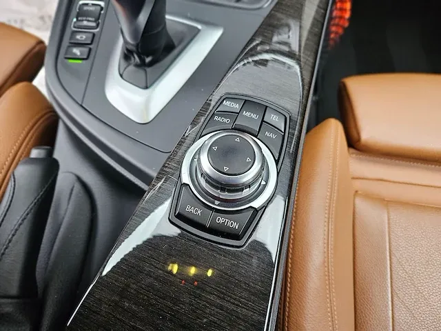 Bmw alpina - touring allrad - b3 biturbo - t-457-rt - afbeelding 27 van  47