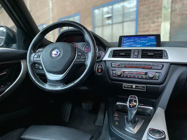 Bmw alpina b3-biturbo 2014 409pk 600nm f31, nl-kenteken - afbeelding 13 van  67