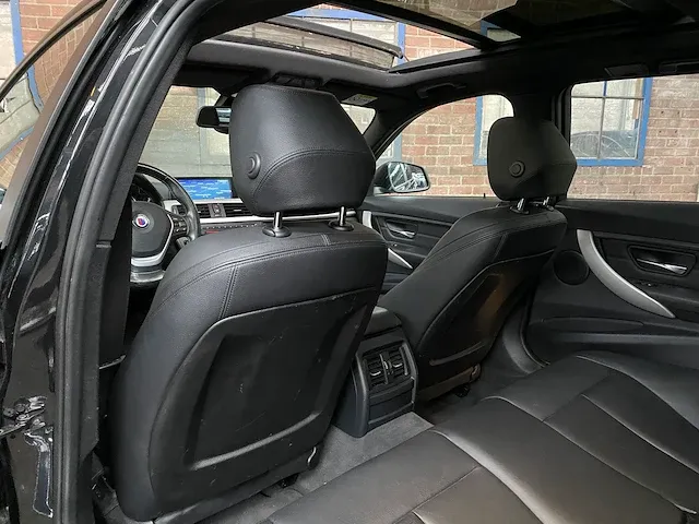 Bmw alpina b3-biturbo 2014 409pk 600nm f31, nl-kenteken - afbeelding 15 van  67