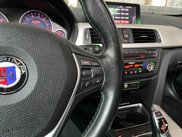 Bmw alpina b3-biturbo 2014 409pk 600nm f31, nl-kenteken - afbeelding 40 van  67