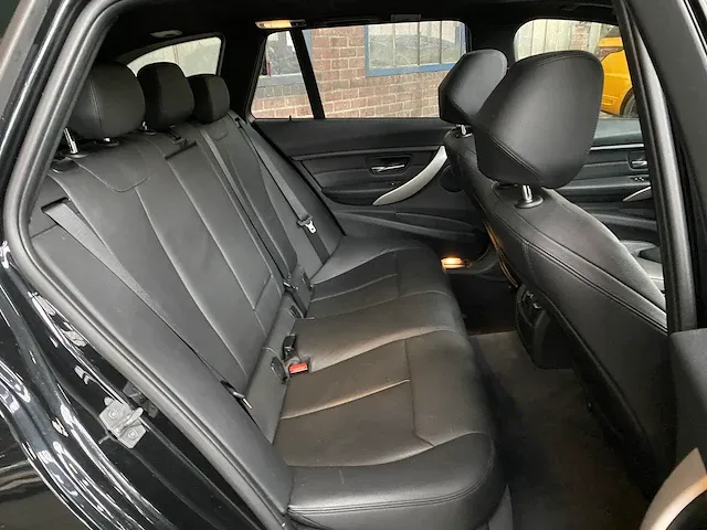 Bmw alpina b3-biturbo 2014 409pk 600nm f31, nl-kenteken - afbeelding 53 van  67