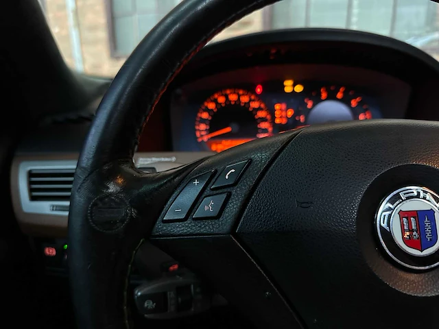 Bmw alpina b7 4.8 v8 7-serie e65 364pk 2007 youngtimer - afbeelding 16 van  50