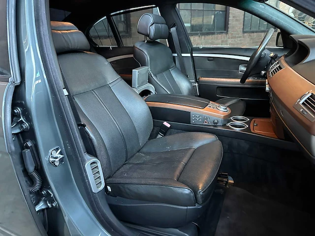 Bmw alpina b7 4.8 v8 7-serie e65 364pk 2007 youngtimer - afbeelding 40 van  50