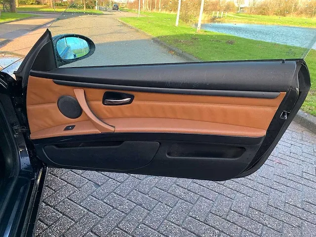 Bmw cabrio 320i executive, 42-xn-vx - afbeelding 6 van  18