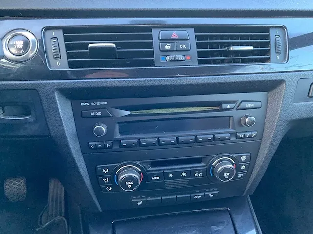 Bmw cabrio 320i executive, 42-xn-vx - afbeelding 8 van  18