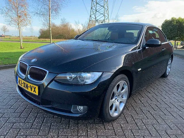 Bmw cabrio 320i executive, 42-xn-vx - afbeelding 1 van  18