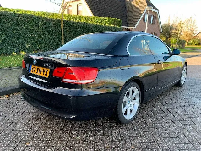 Bmw cabrio 320i executive, 42-xn-vx - afbeelding 11 van  18