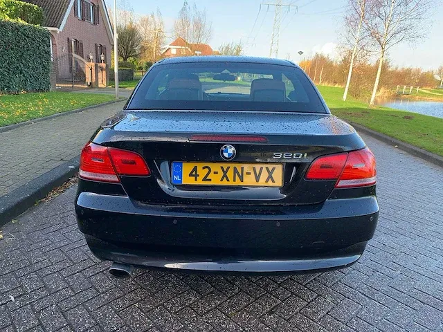 Bmw cabrio 320i executive, 42-xn-vx - afbeelding 15 van  18