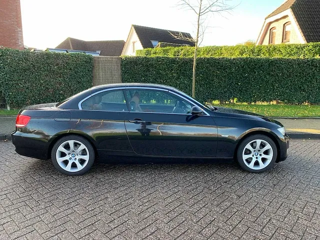 Bmw cabrio 320i executive, 42-xn-vx - afbeelding 17 van  18