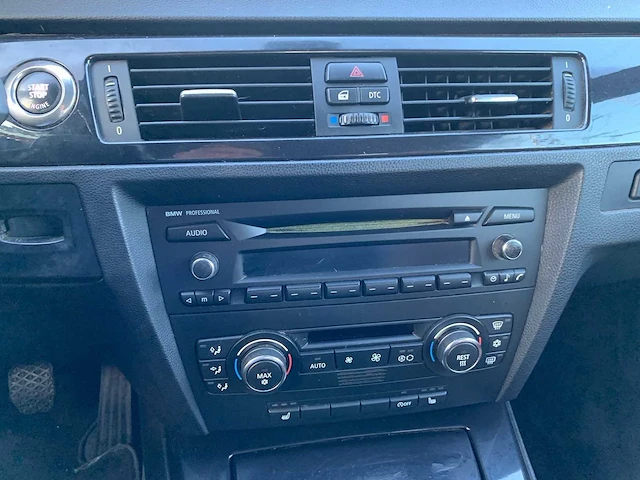 Bmw cabrio 320i executive, 42-xn-vx - afbeelding 8 van  18