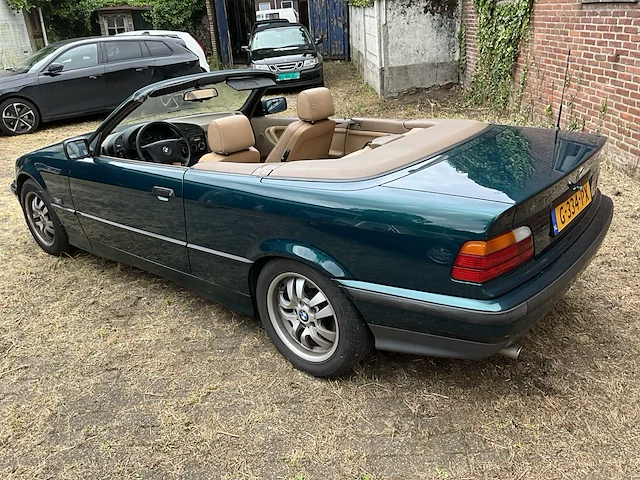 Bmw e36 318i cabriolet (1995) - afbeelding 31 van  35