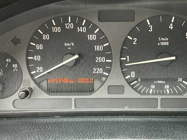 Bmw e36 318i cabriolet (1995) - afbeelding 3 van  35