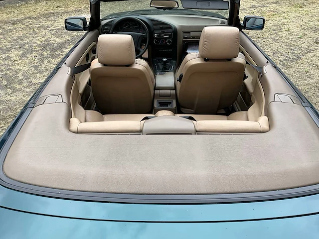 Bmw e36 318i cabriolet (1995) - afbeelding 27 van  35