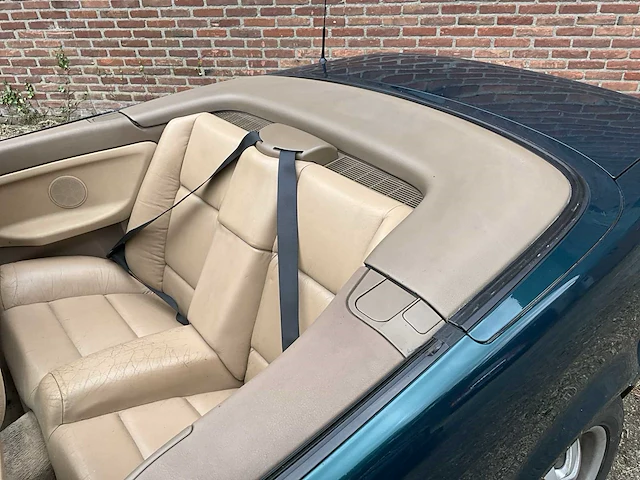 Bmw e36 318i cabriolet (1995) - afbeelding 28 van  35