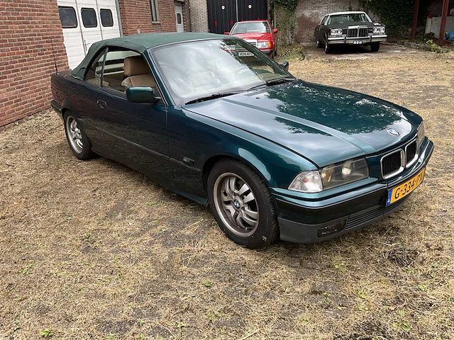 Bmw e36 318i cabriolet (1995) - afbeelding 30 van  35