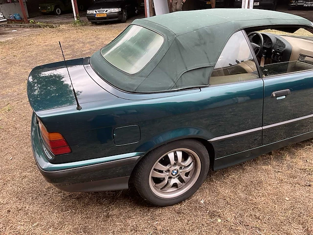 Bmw e36 318i cabriolet (1995) - afbeelding 32 van  35
