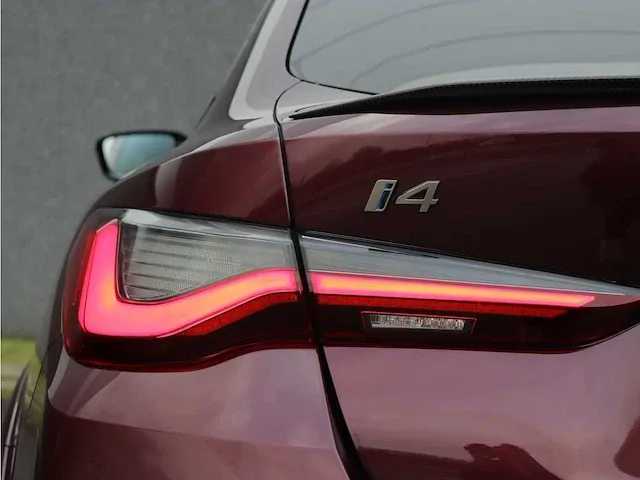 Bmw i4 m50 high executive 84 kwh | s-579-gd - afbeelding 36 van  72