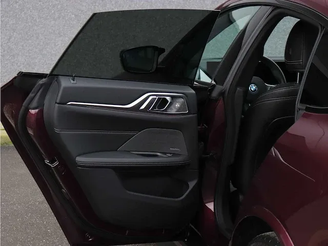 Bmw i4 m50 high executive 84 kwh | s-579-gd - afbeelding 49 van  72