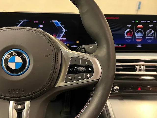Bmw i4 m50 xdrive high executive g26 544pk m-sport 2023 orig-nl, s-002-kd - afbeelding 31 van  61