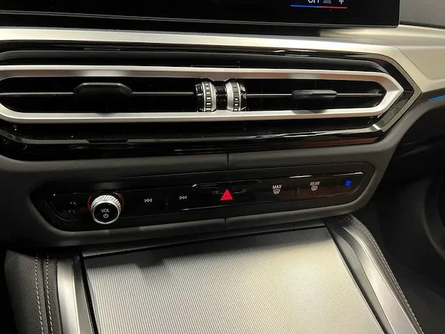 Bmw i4 m50 xdrive high executive g26 544pk m-sport 2023 orig-nl, s-002-kd - afbeelding 42 van  61