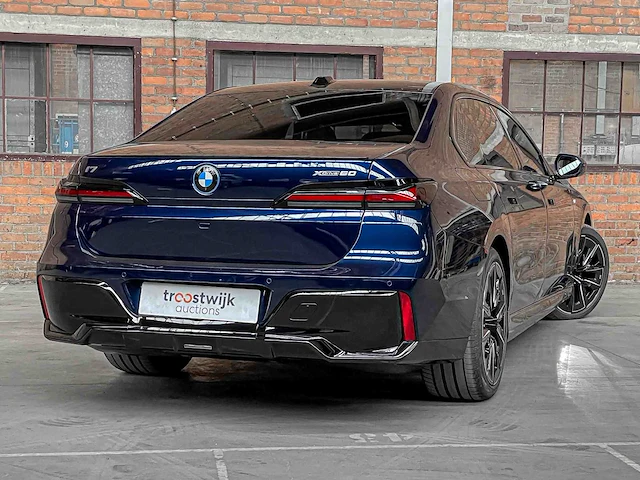 Bmw i7 xdrive60 106 kwh m-sport 544pk 2023 (origineel-nl + 1e eigenaar) g70, t-374-pf - afbeelding 9 van  63