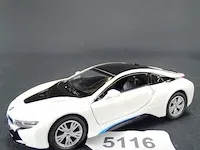 Bmw i8 wit-zwart - afbeelding 1 van  5
