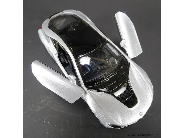 Bmw i8 zilver-zwart - afbeelding 5 van  5