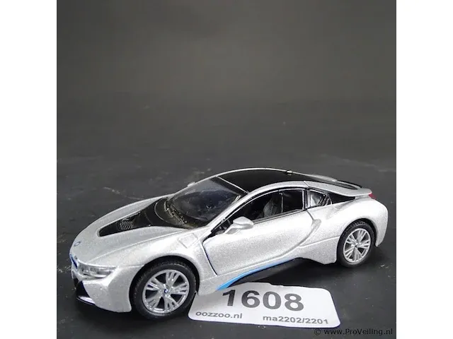 Bmw i8 zilver/zwart schaal 1:36. die-cast metaal schaalmodel. - afbeelding 1 van  5