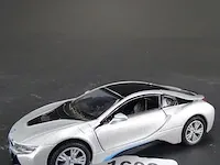 Bmw i8 zilver/zwart schaal 1:36. die-cast metaal schaalmodel. - afbeelding 1 van  5