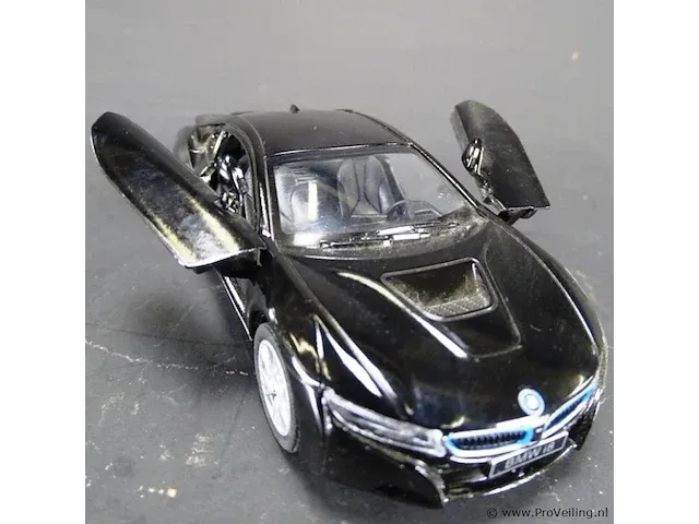 Bmw i8 zwart - afbeelding 4 van  5