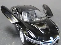 Bmw i8 zwart - afbeelding 4 van  5