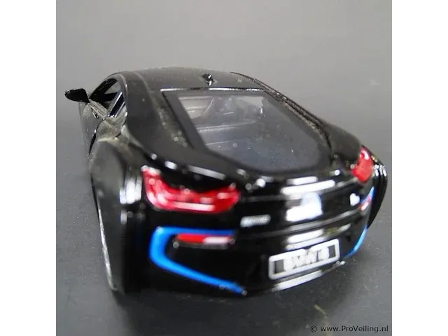 Bmw i8 zwart - afbeelding 3 van  5