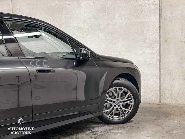 Bmw ix xdrive40 business high executive edition plus 77 kwh 326pk 2023 orig-nl, s-978-tg - afbeelding 7 van  50