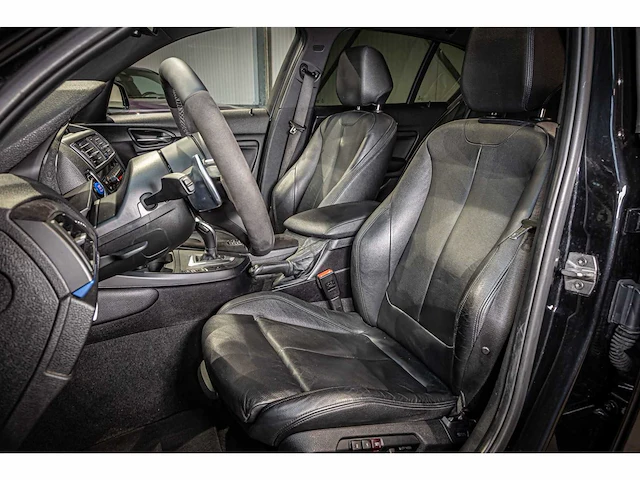 Bmw m135i automaat, x-483-xs - afbeelding 9 van  26