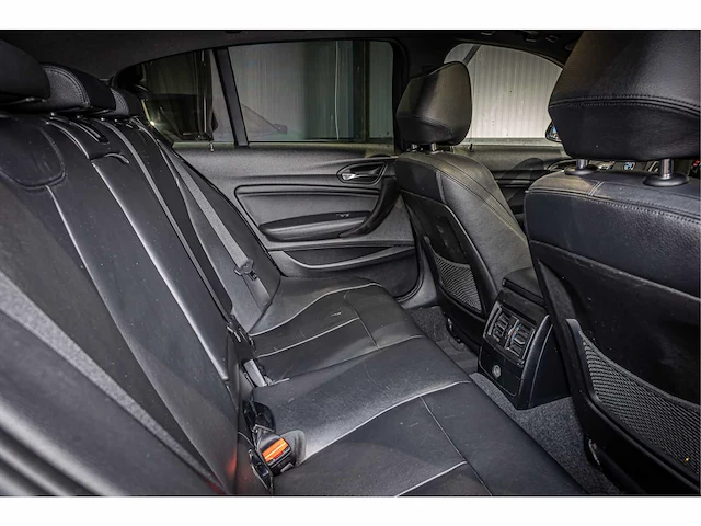 Bmw m135i automaat, x-483-xs - afbeelding 13 van  26