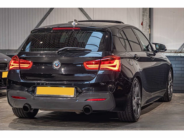 Bmw m135i automaat, x-483-xs - afbeelding 25 van  26