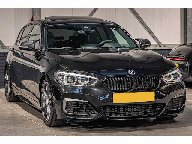 Bmw m135i automaat, x-483-xs - afbeelding 26 van  26